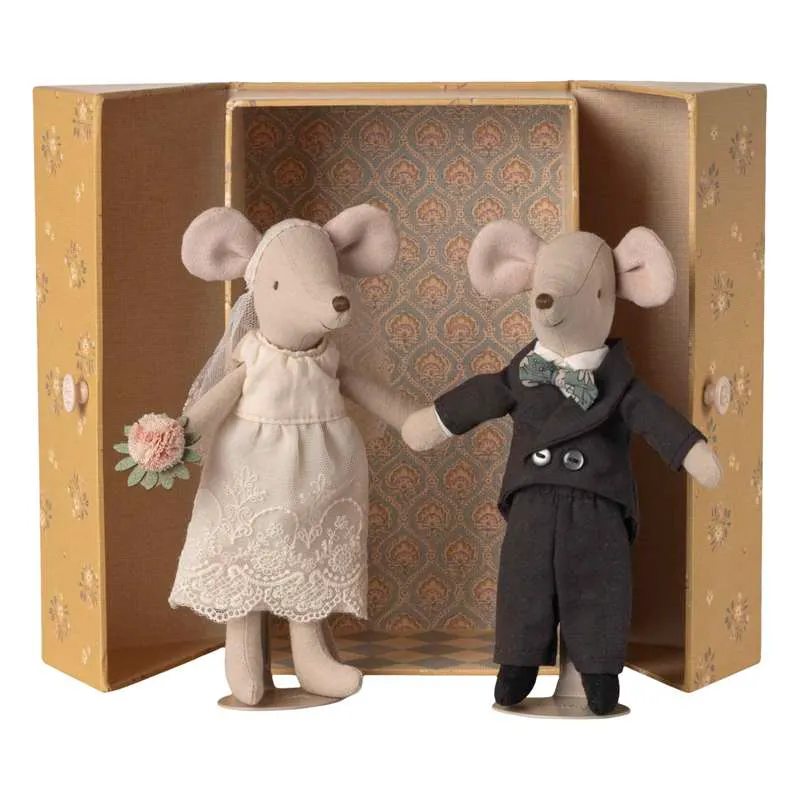 Maileg Bride and Groom in Æske - Mother and Father Mouse