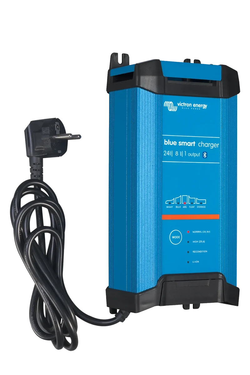 Blue Smart IP22 24/8(1) 230V