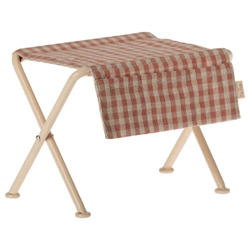 Maileg Changing table - Miniature - Red net