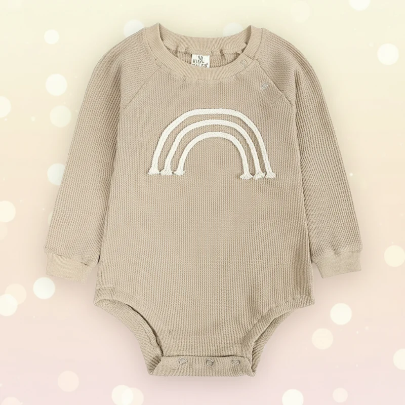 SnuggleHue – Mjuk och bekväm – Regnbågsfärgad babybody