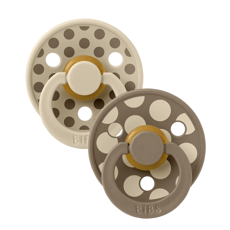 STUDIO Colour Pacifiers 2 Pack Polka - Vanilla/Dark Oak