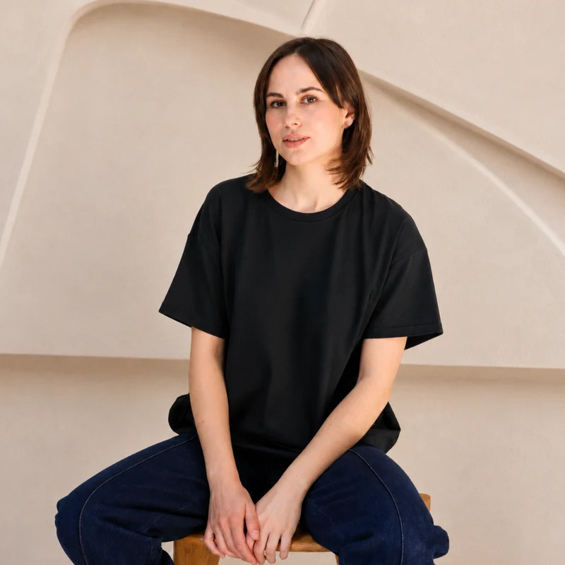 Oversized Breastfeeding Tee Black