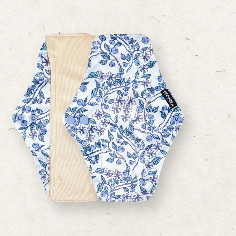 24cm Regular DRY-COMFORT pad - Blueberry Trail