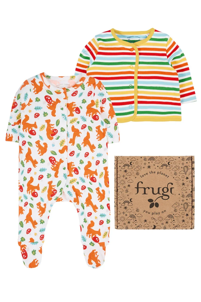 Presentset babypyjamas och kofta