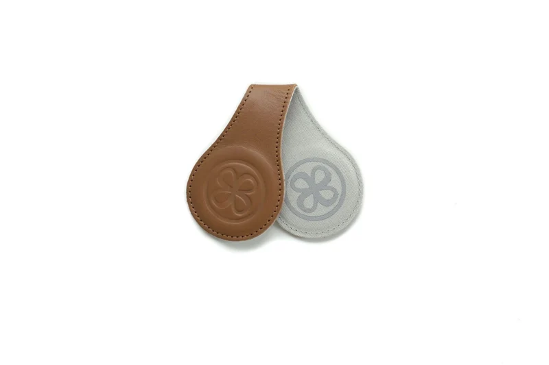 Cloby magnetiska swaddle clips - brunt läder