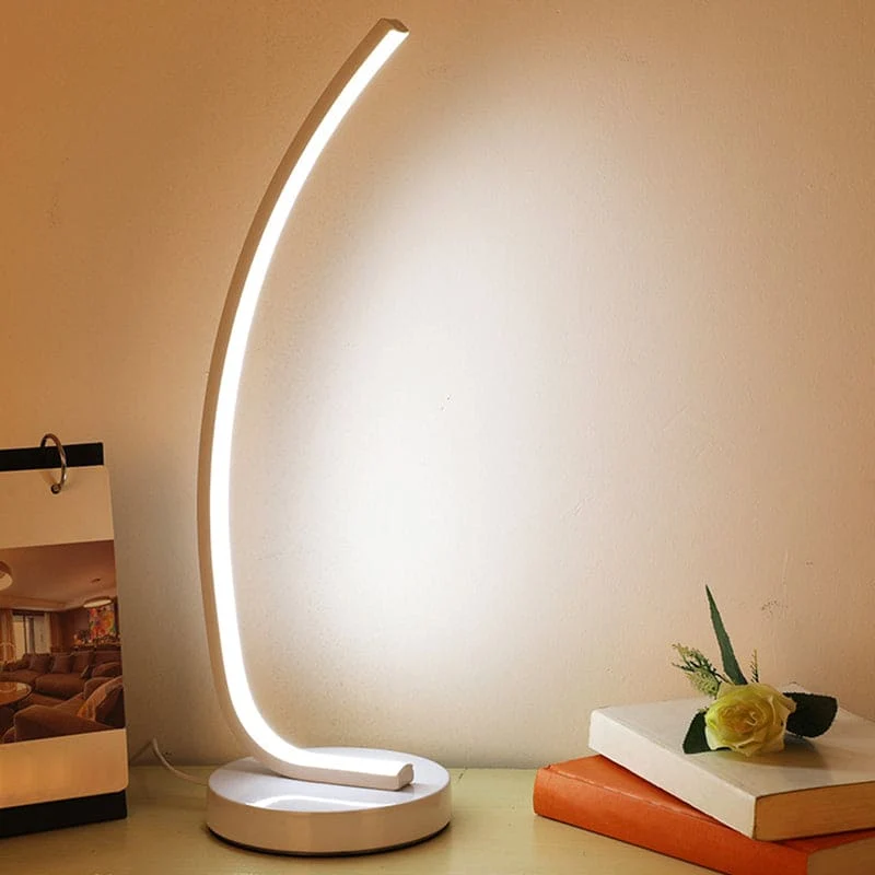 Fleksibel Bordlampe med Moderne Design og Justerbar Lystyring