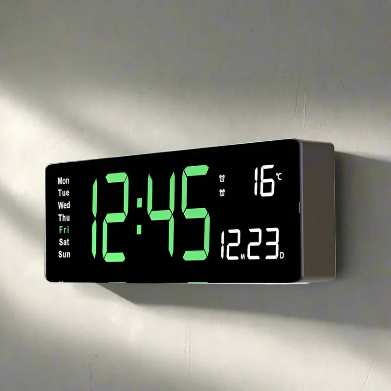 Farverig Akryl LED-ur med USB – Stilfuldt og Funktionelt