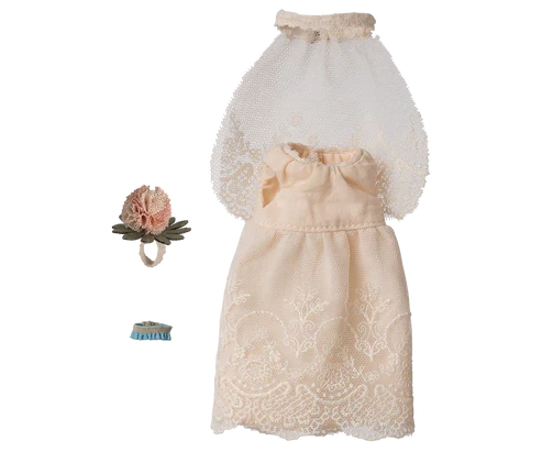 Wedding dress, Mum mouse