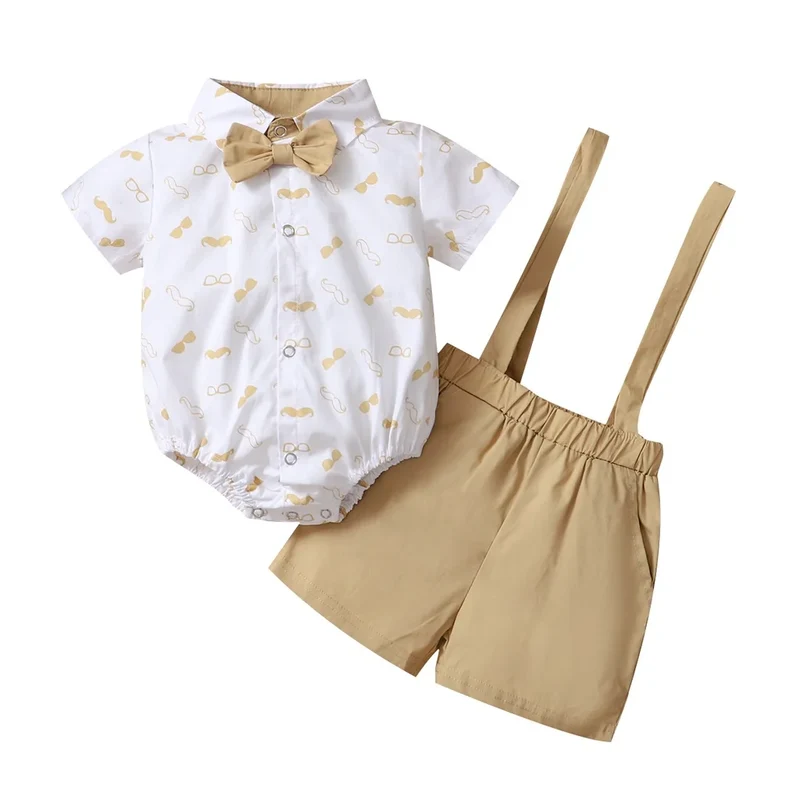 Beige & vit body med hängselbyxor och fluga