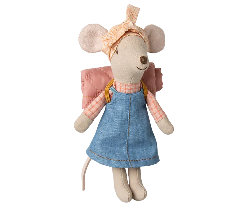 Hiker mouse, Big sister