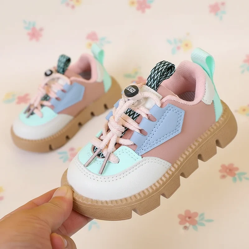KidoStep – Mjuk & Praktisk – Robusta barnsneakers med tjock sula