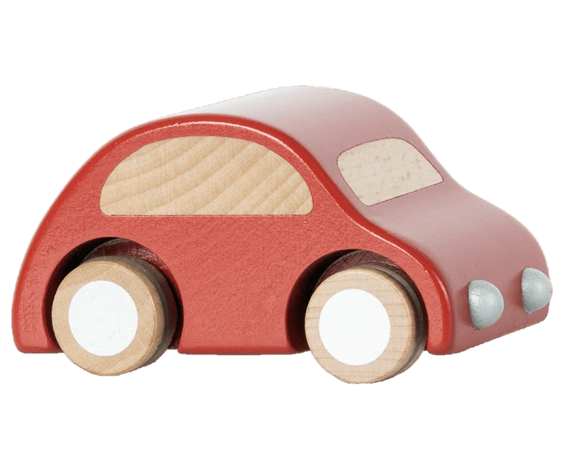 Träbil, Röd