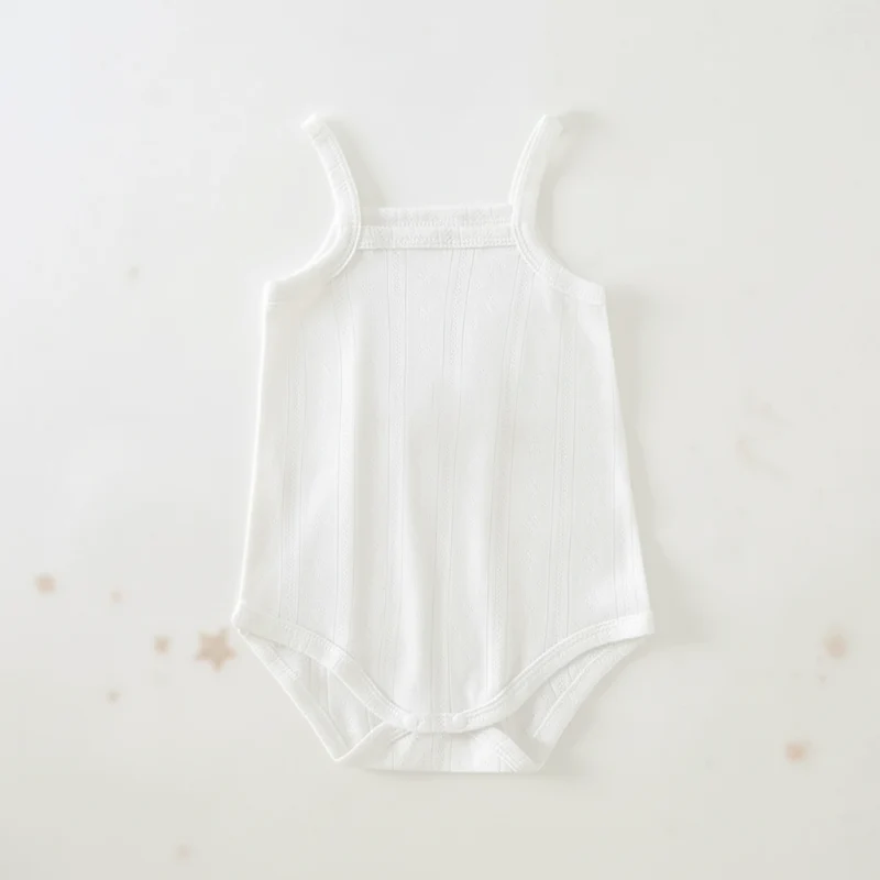 Summer Bodysuit – Luftigt & bekvämt – Stickad babybody