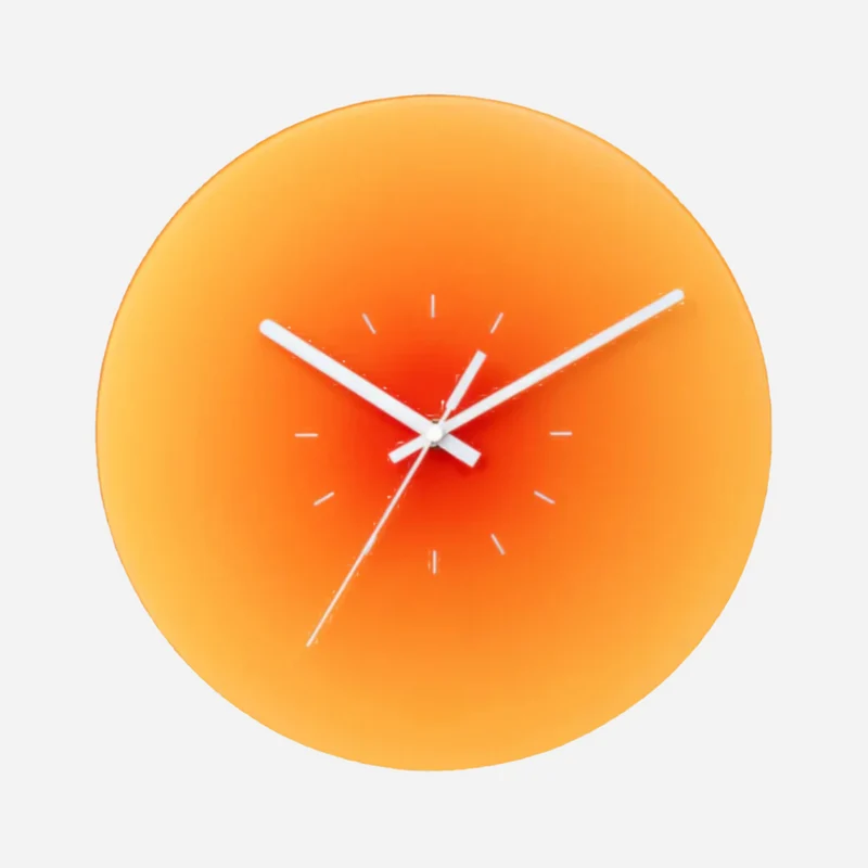 Stilfuldt Glasvægur med Lydløs Mekanisme og Elegant Design