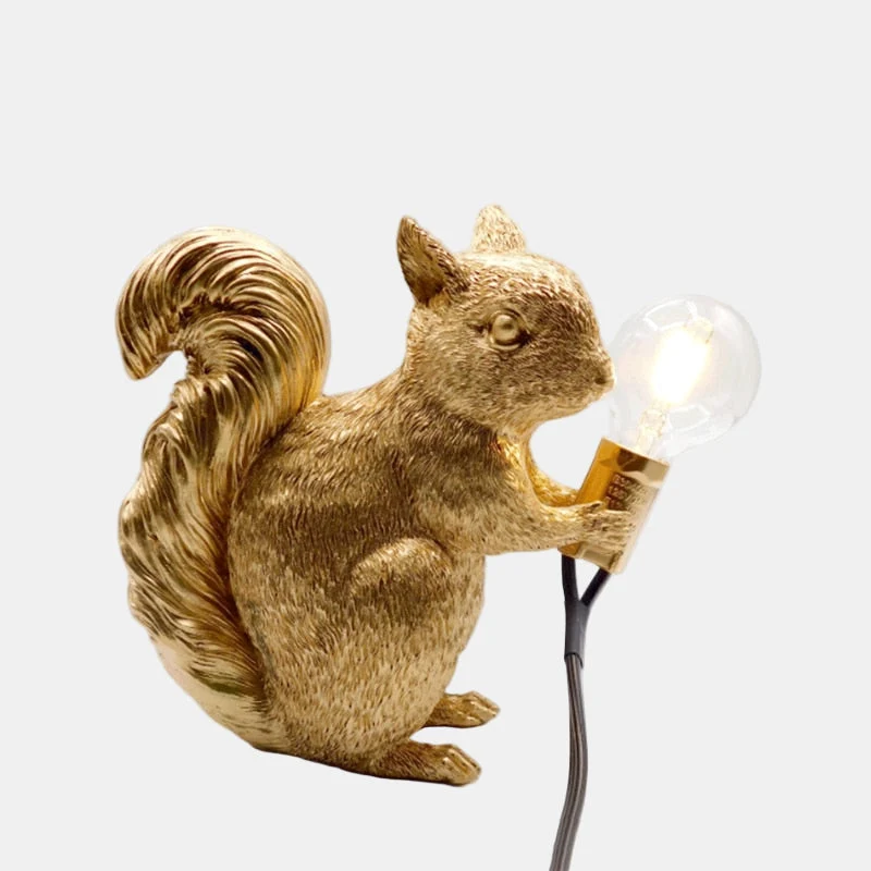 Egerninspireret Bordlampe med Hyggebelysning