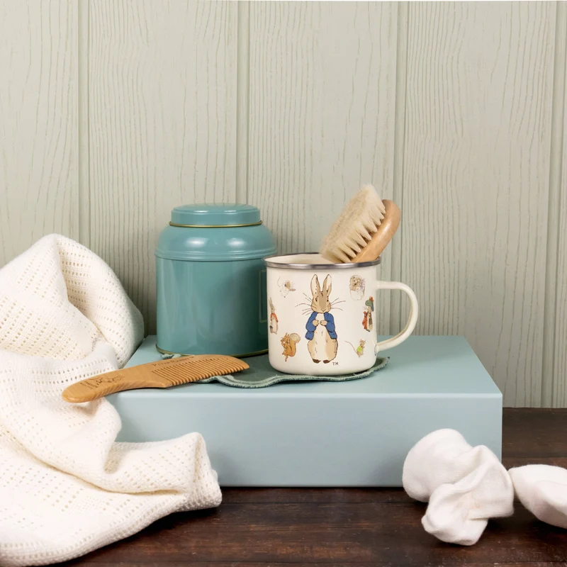 Peter Rabbit babyset – emaljmugg, borste & kam