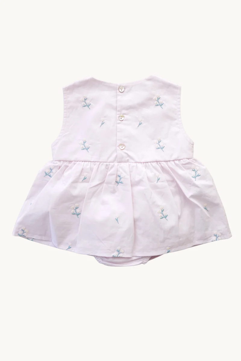 Heather babyromper med broderade blommor