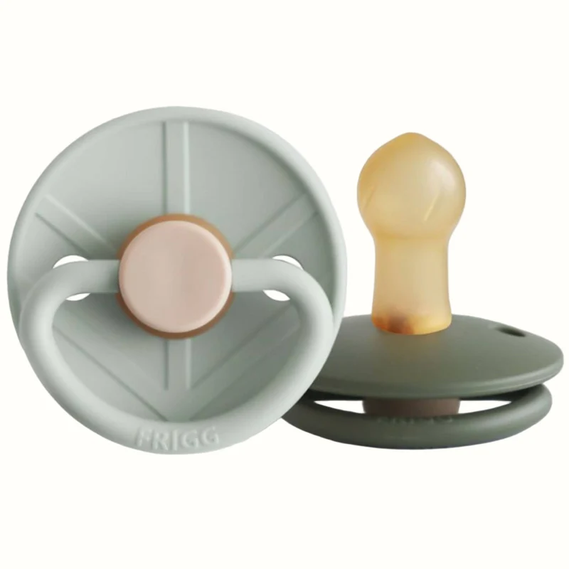 FRIGG Little Viking napp – Sage 0–6 mån