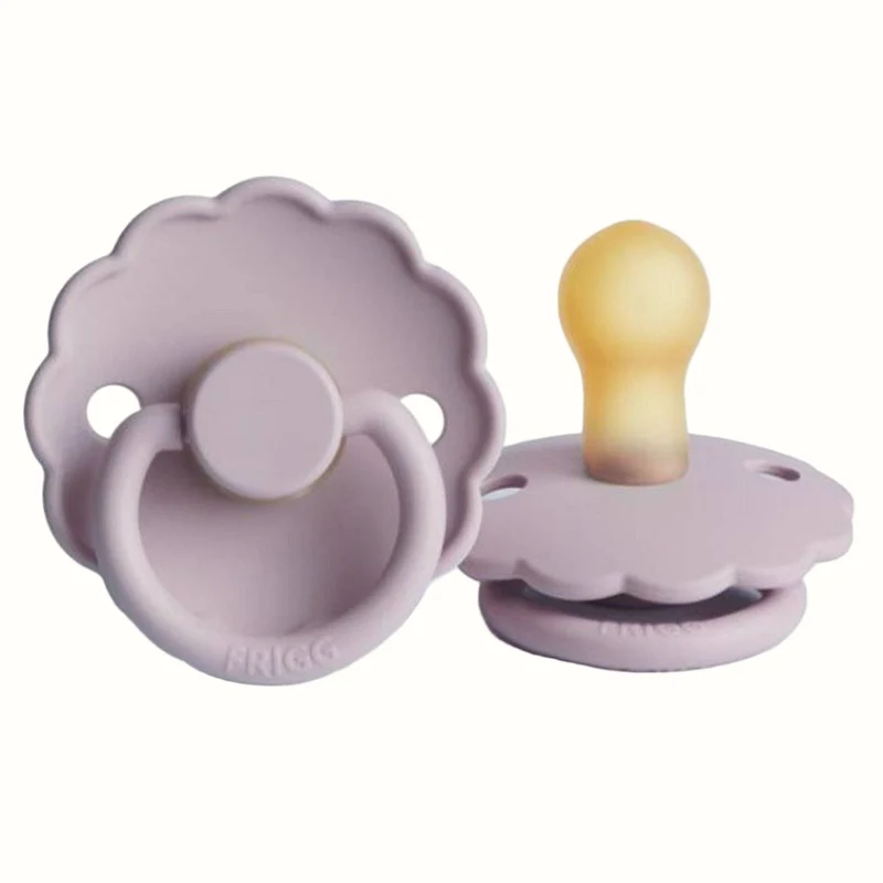 FRIGG Daisy napp – Soft Lilac 0–6 mån