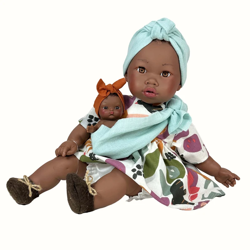 Docka Alika med baby – 40 cm