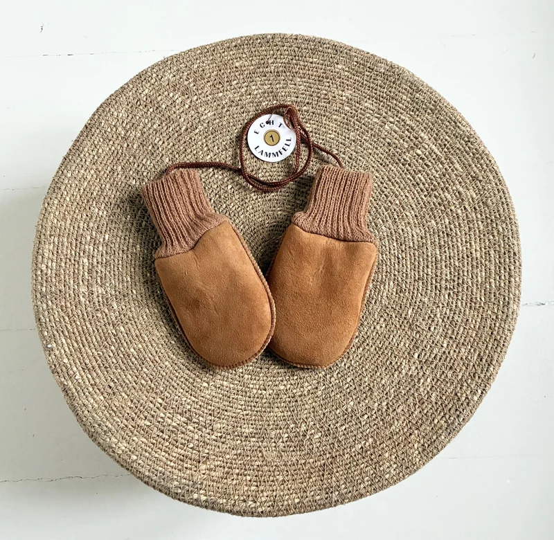 Naturfell Paradies - lammeskinds luffer - cognac