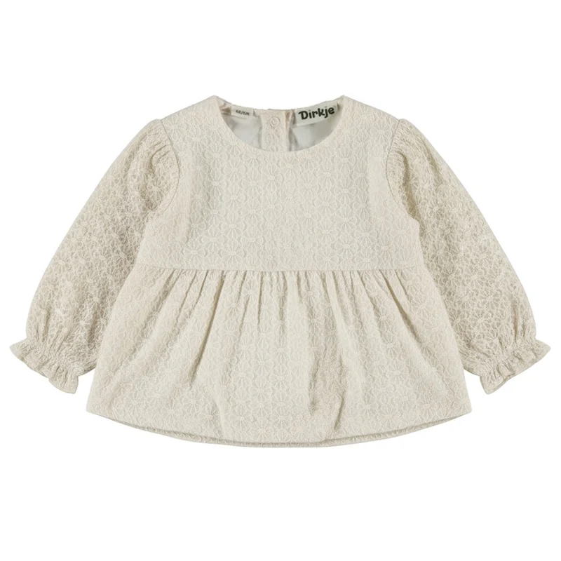 Skjúrta, Antique White