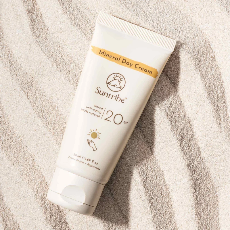 Suntribe Ekologisk Mineralbaserad Dagkräm SPF 20 Tonad (50 ml)