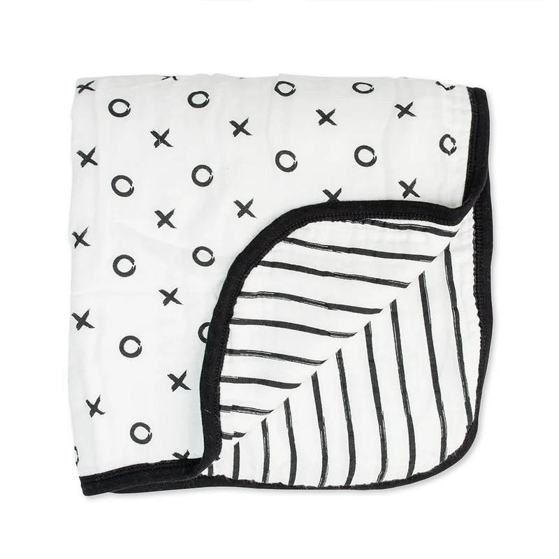 Lulujo Modern XO/Messy Stripes Deluxe Muslin Quilt