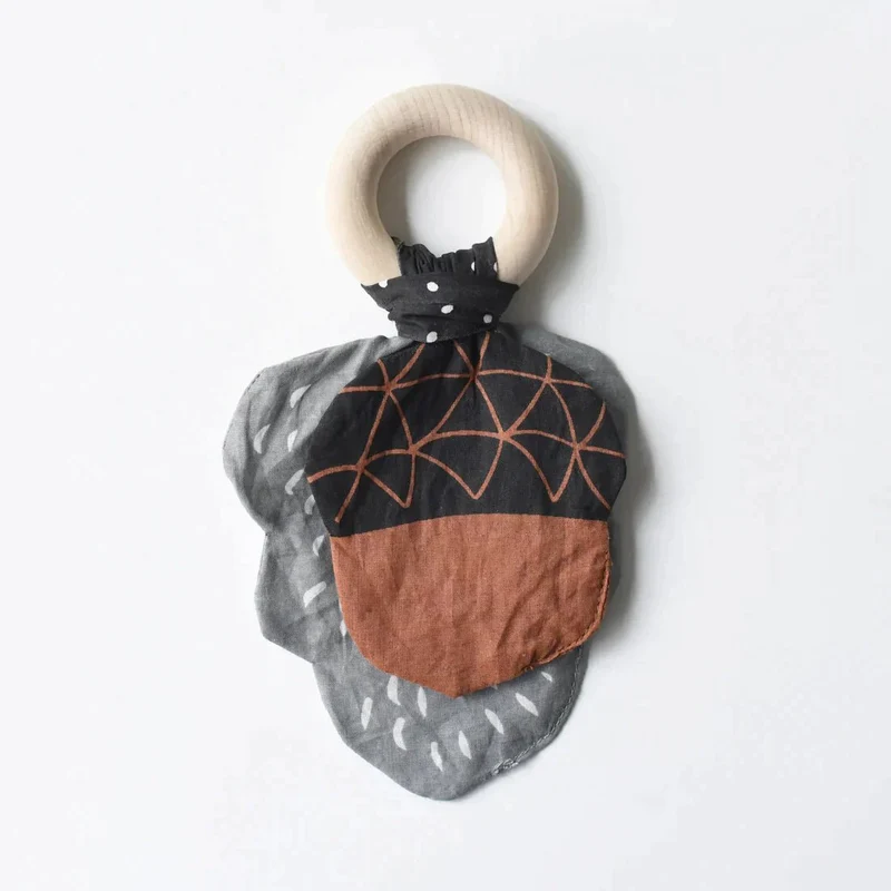 Wee Gallery - Crinkle Teether - Acorn