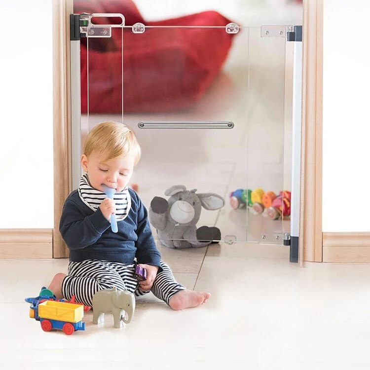 Qdos Crystal Baby Gate | Macklem's Canada